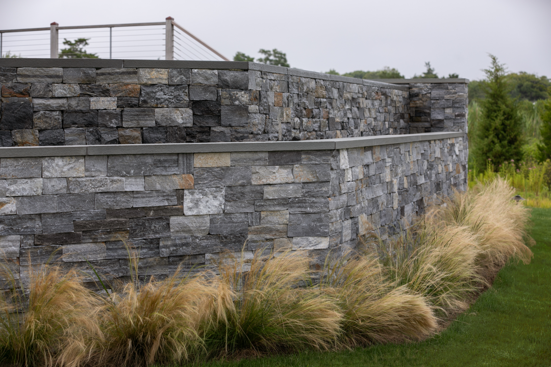 Retaining wall + pool
